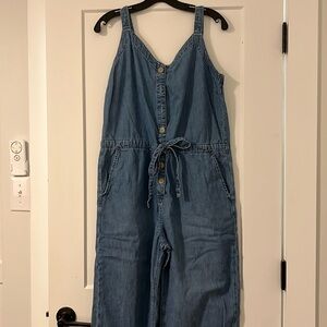 Gap button up jumpsuit with pockets
